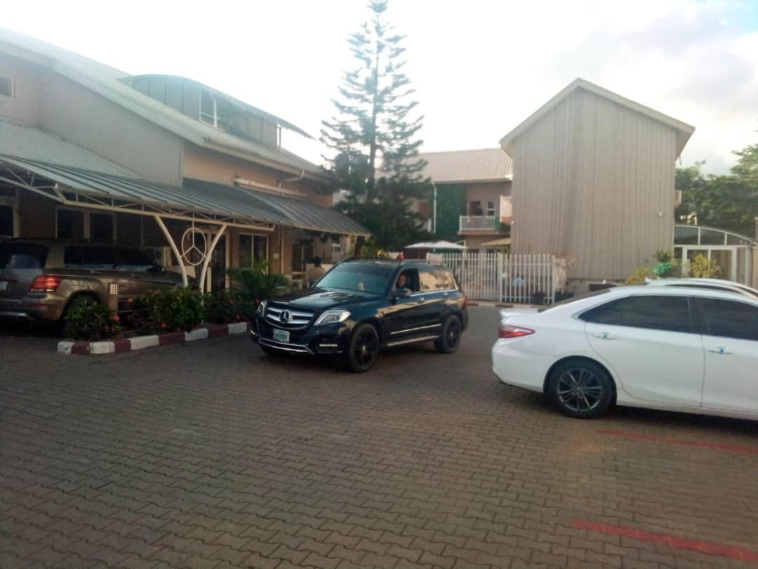 Diamond Lane Hotel Abuja Bagian luar foto